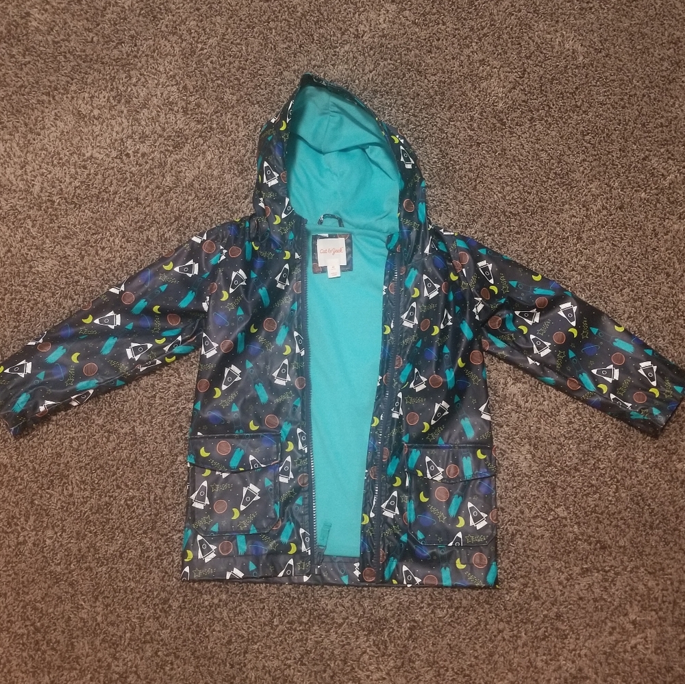 Cat & Jack raincoat size 4t